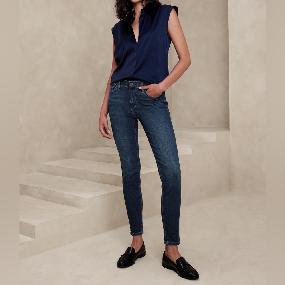 {Banana Republic} "Mid Rise Skinny” Una Dark Wash Stretch Denim Jeans